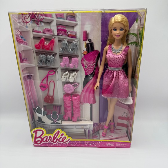 Rare Mattel 2013 Barbie Doll & Shoes Giftset Purses Necklaces Shoes Pink NEW - Picture 2 of 4